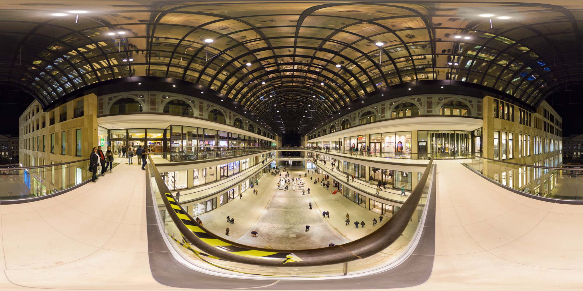 Panorama Berlin Mall of Berlin - Piazza