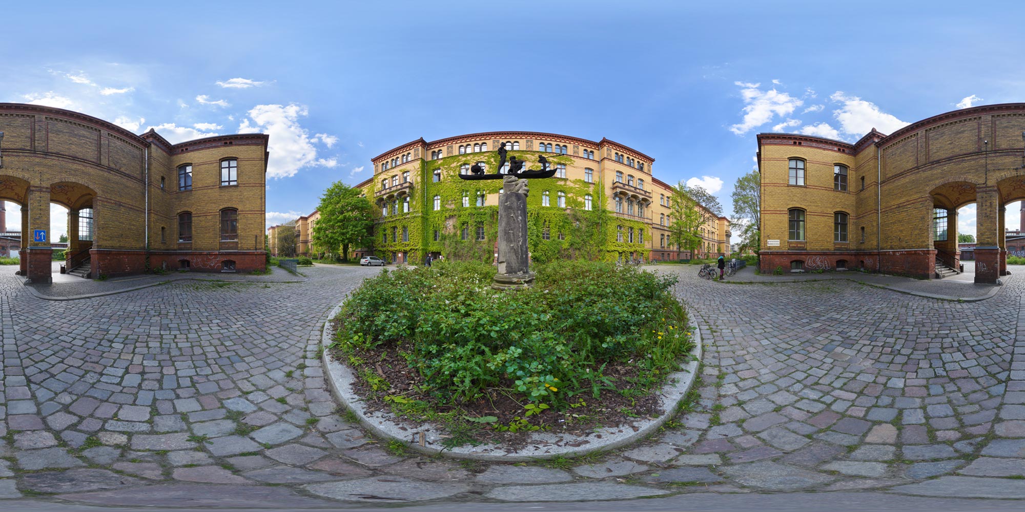 Panorama Berlin Bezirksamt Pankow - Hof