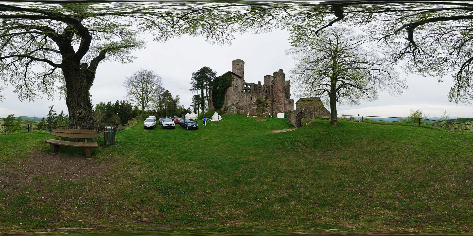 Panorama  Burg Hanstein - Nordansicht