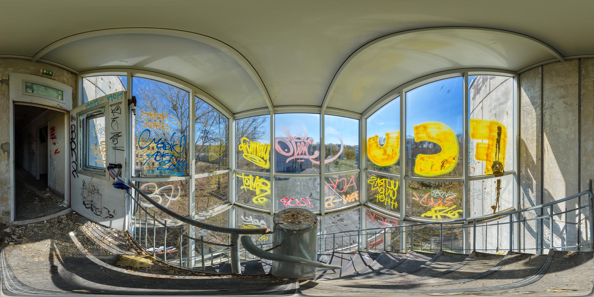 Panorama Berlin Kaserne Hessenwinkel - Außentreppe