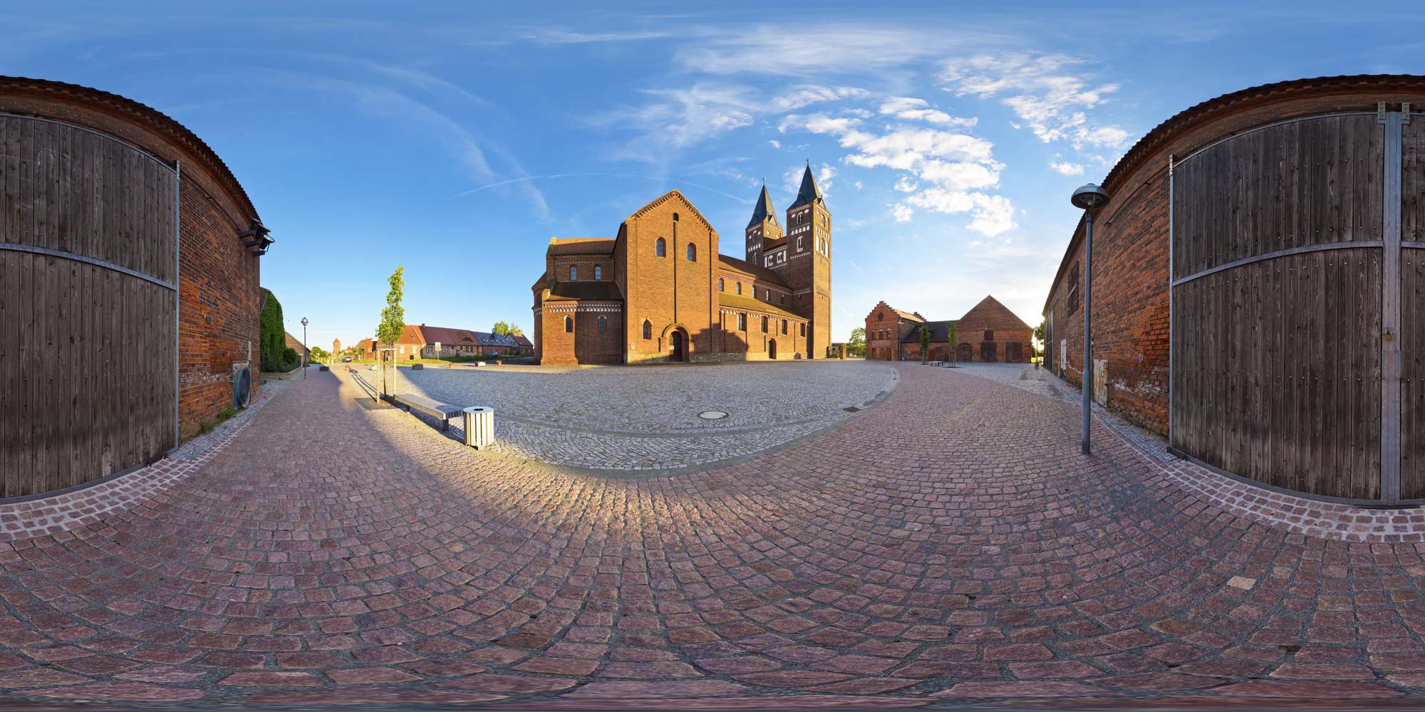 Panorama  Jerichow - Kloster - Westseite