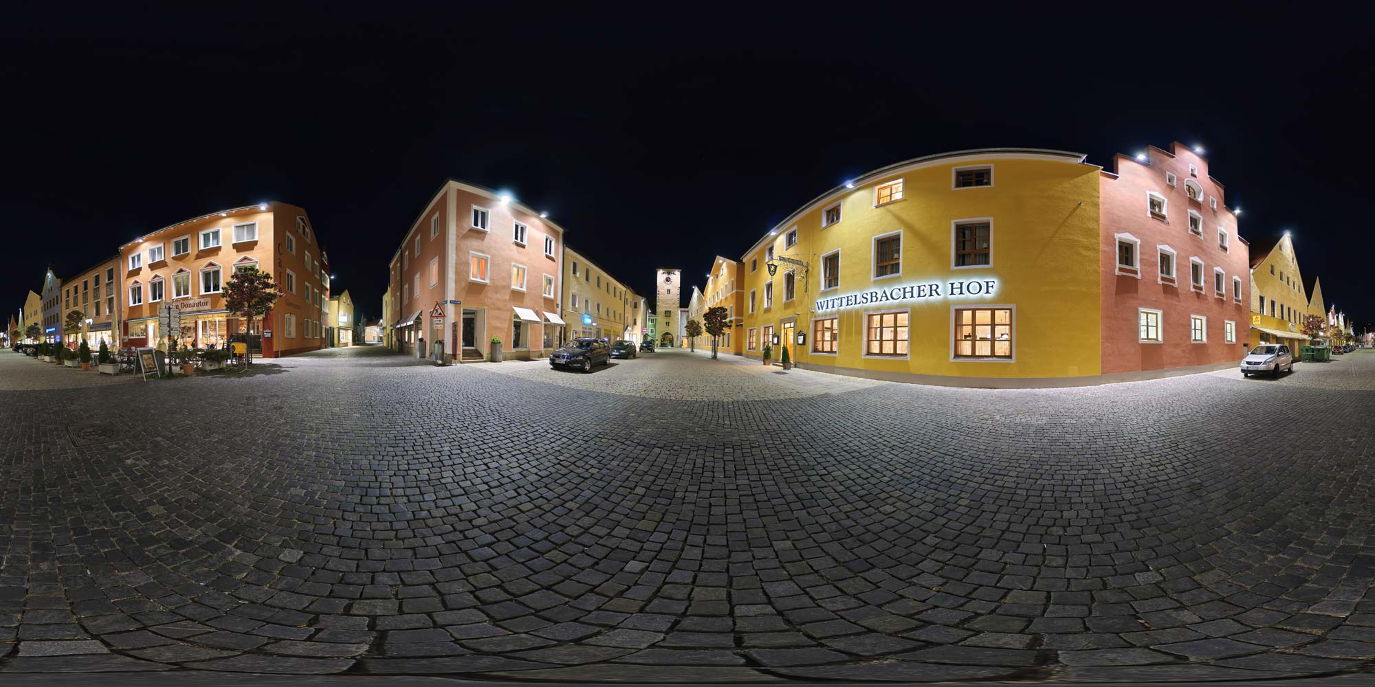 Panorama  Kelheim - Donaustraße Nachts