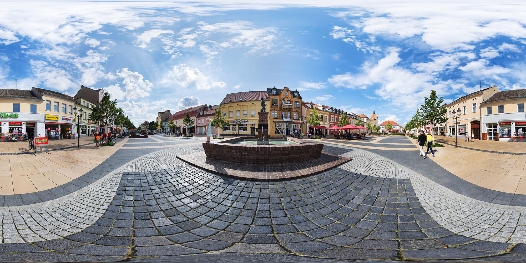 Panorama  Luckenwalde - Brunnen 2