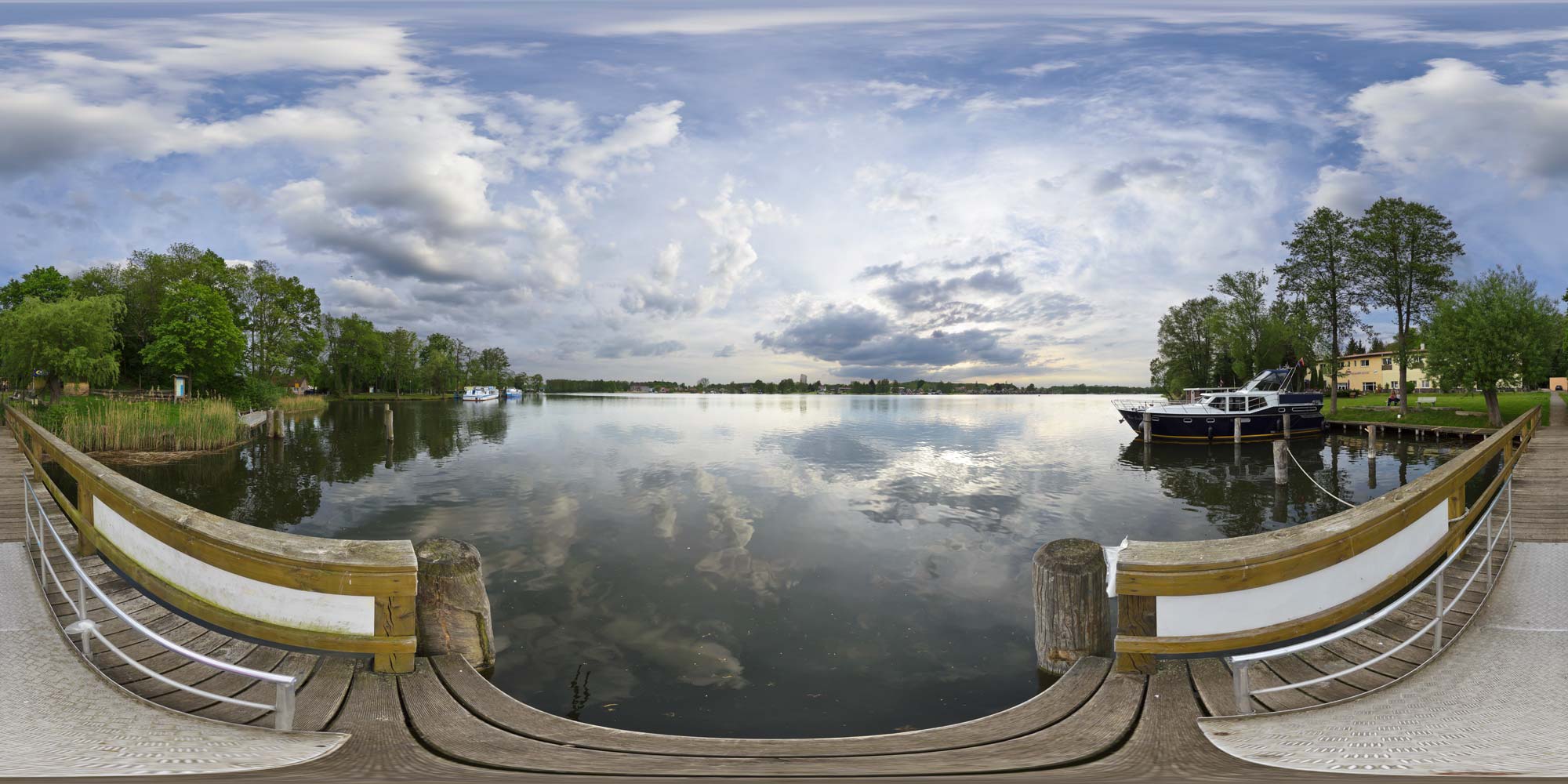 Panorama  Mirow - See
