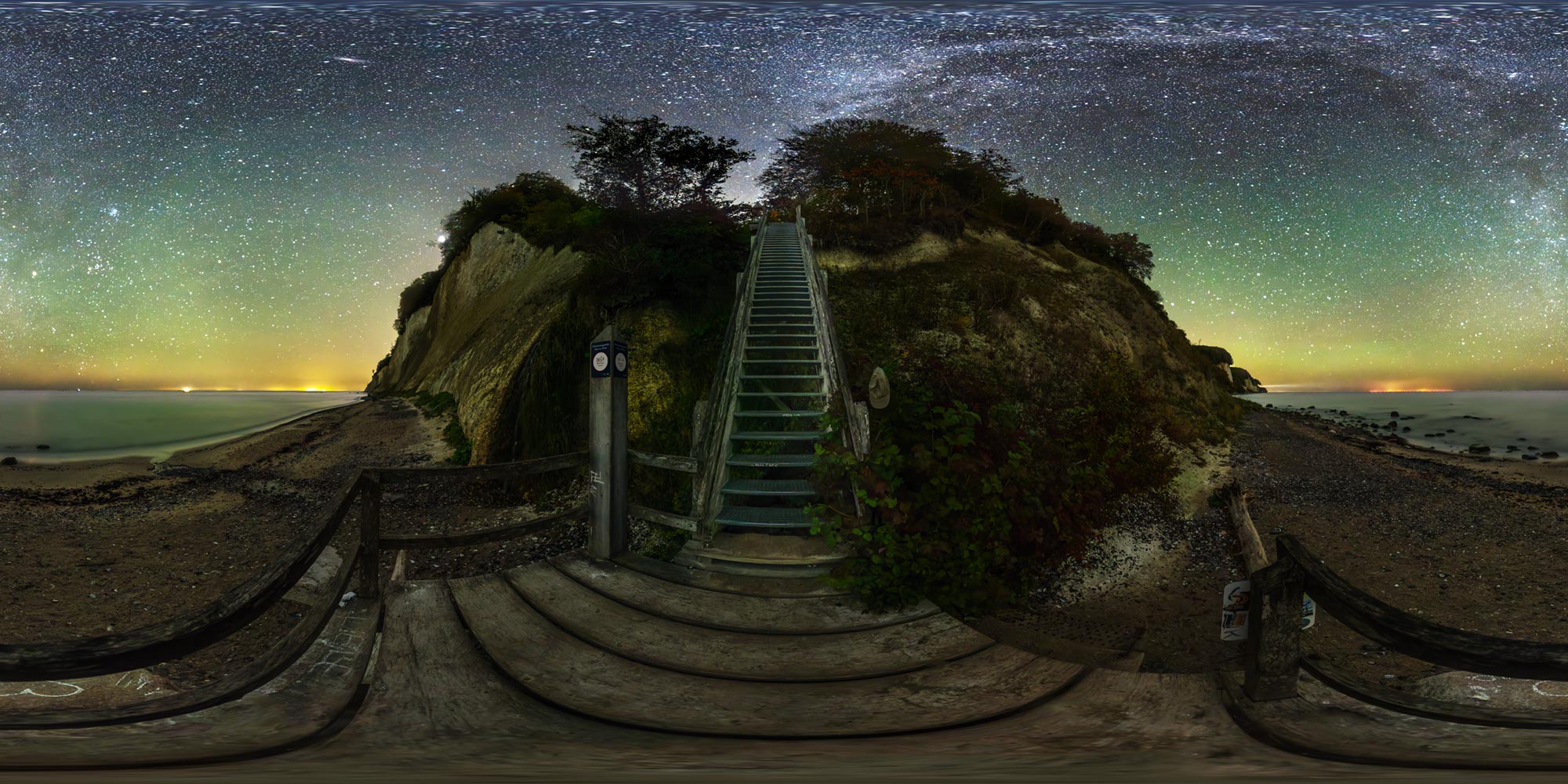 Panorama  Rügen nachts - Kieler Ufer Treppe Astrofotografie