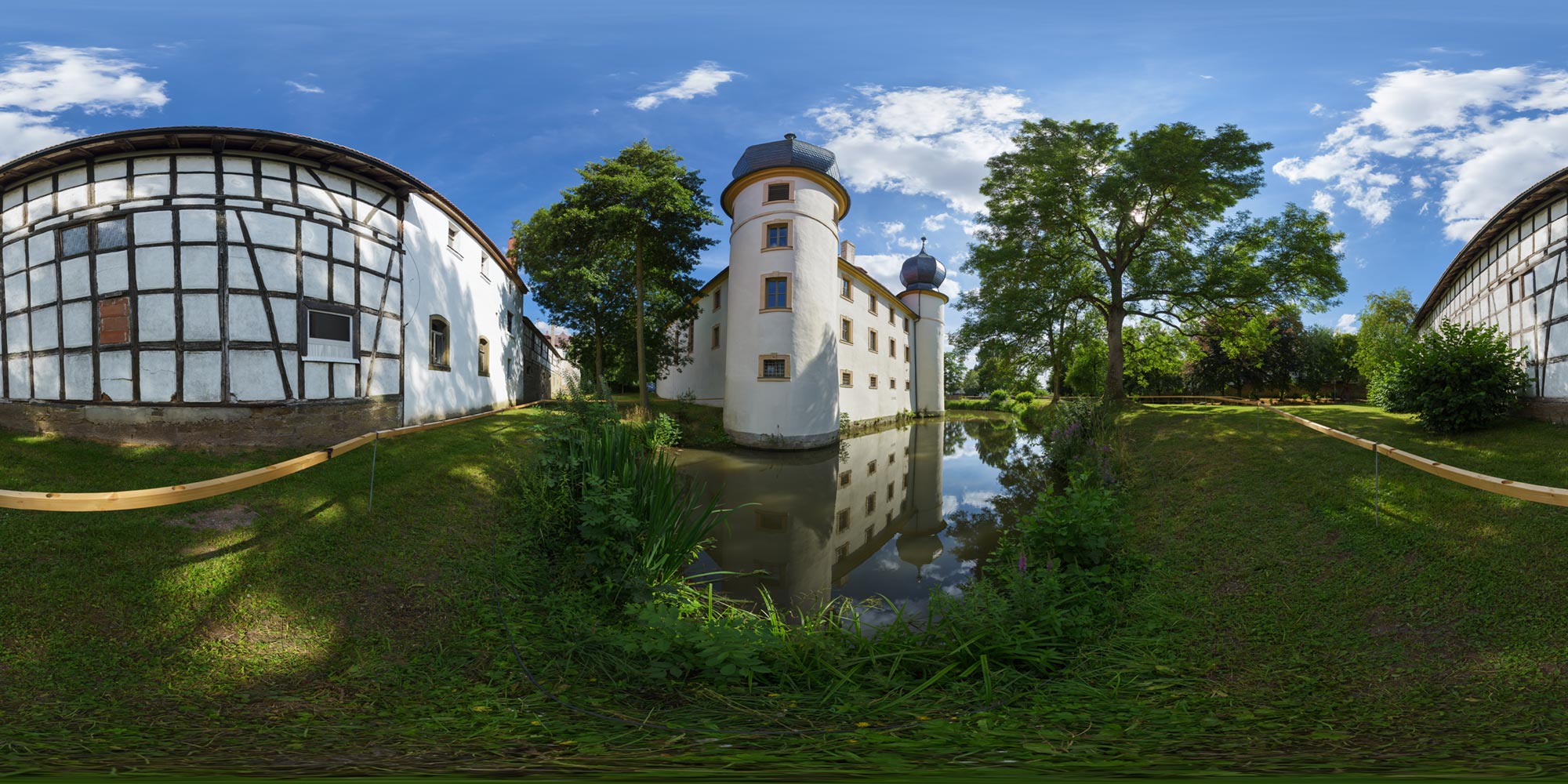 Panorama  Schloss Thundorf in Unterfranken - Nordseite