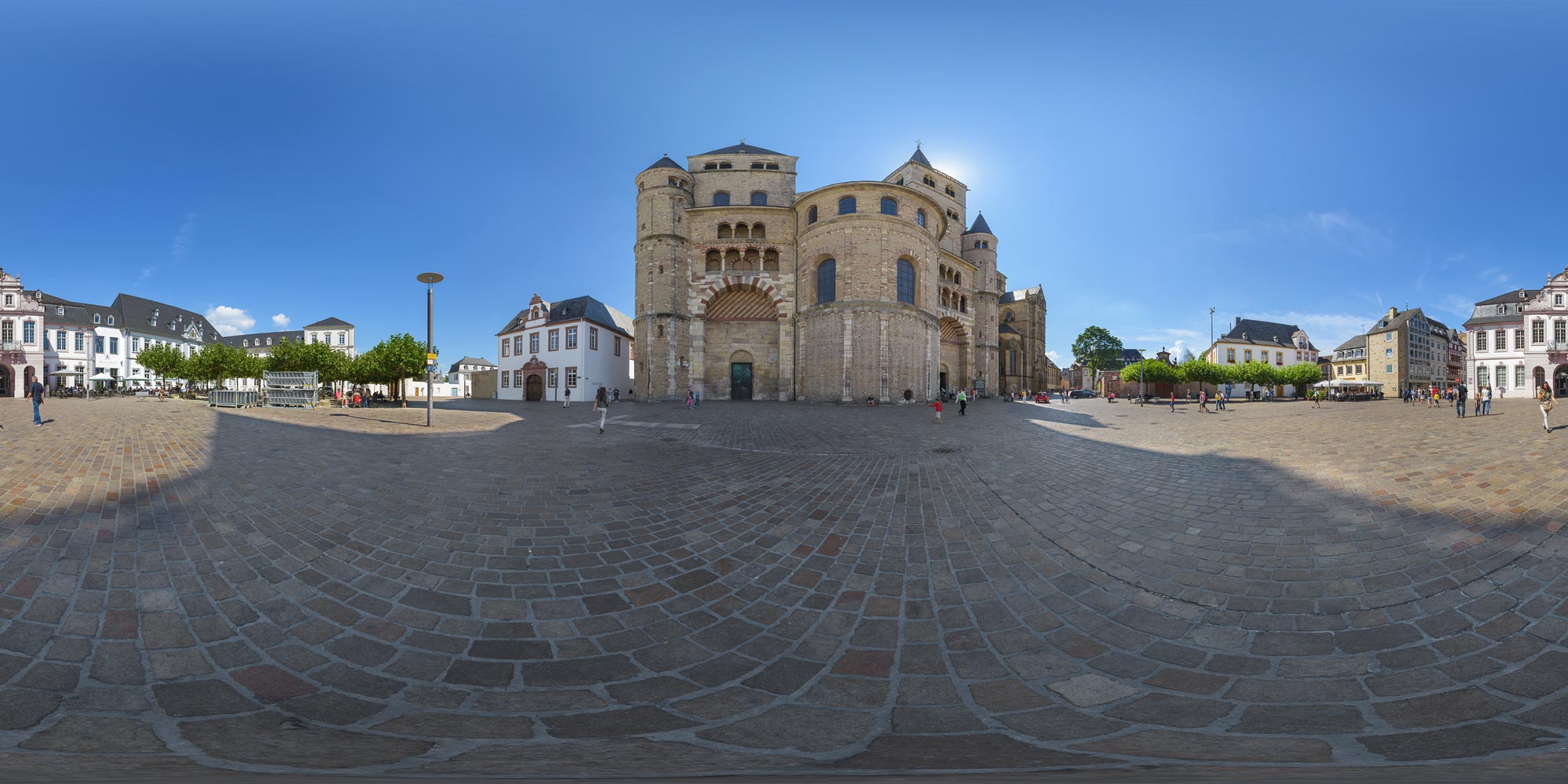 Panorama  Trier - Domplatz - Front