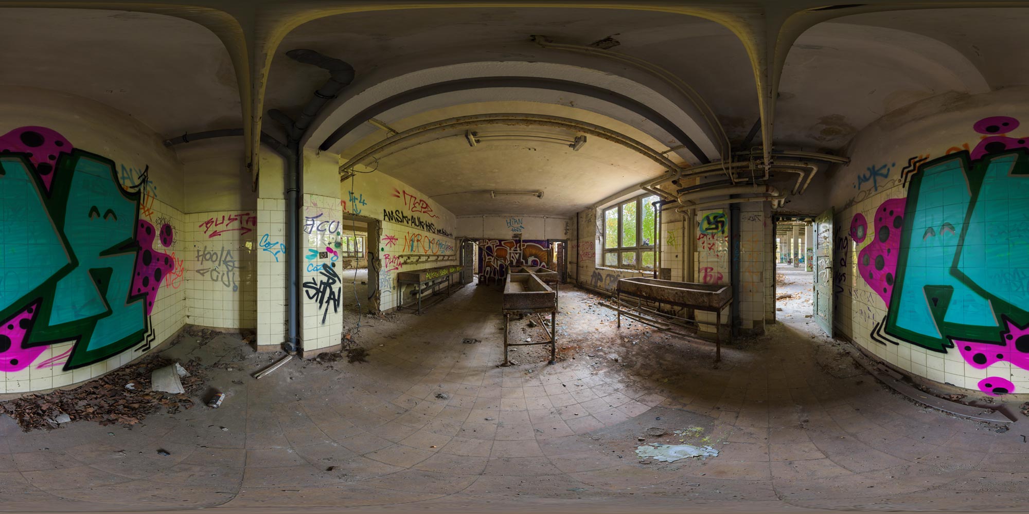Panorama Berlin VEB Kühlautomat - Waschraum