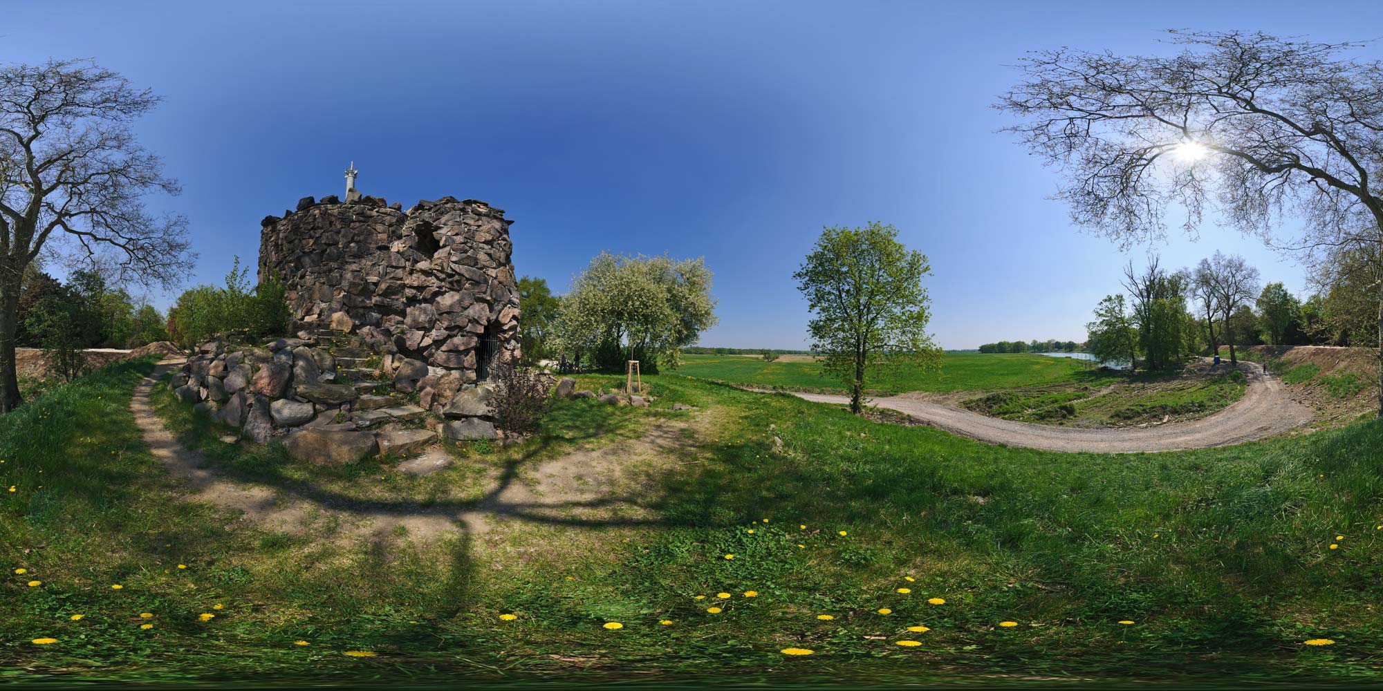 Panorama  Wörlitz - Wörlitzer Park - Monument